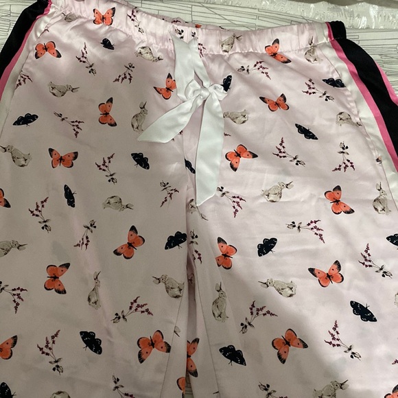 VS pajama bottoms - Picture 1 of 2